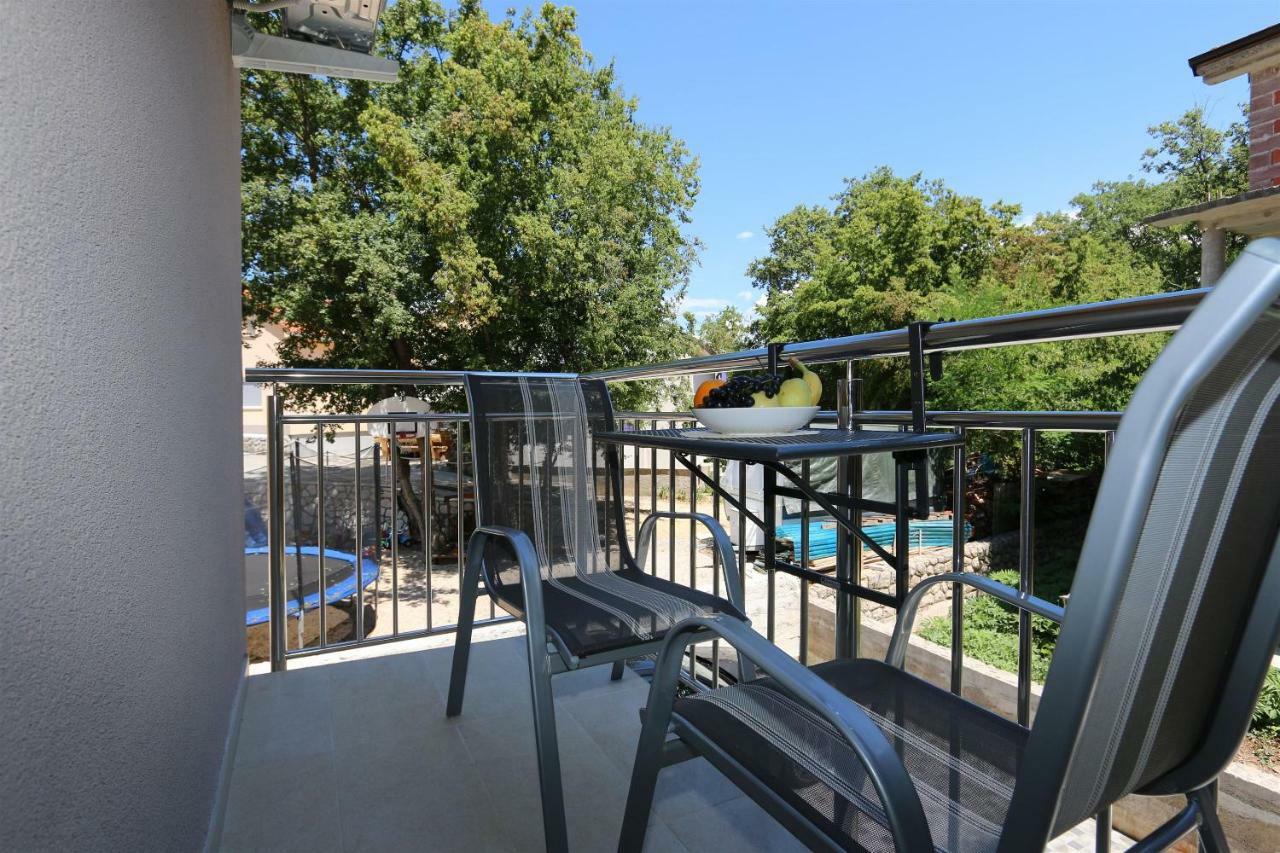 Apartments Maric-Hlapa Солине Екстериор снимка